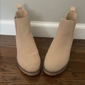 Women’s Athlefit Chelsea boot